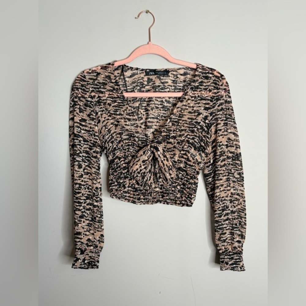 Zara Women's Black Cream Textured Blouse